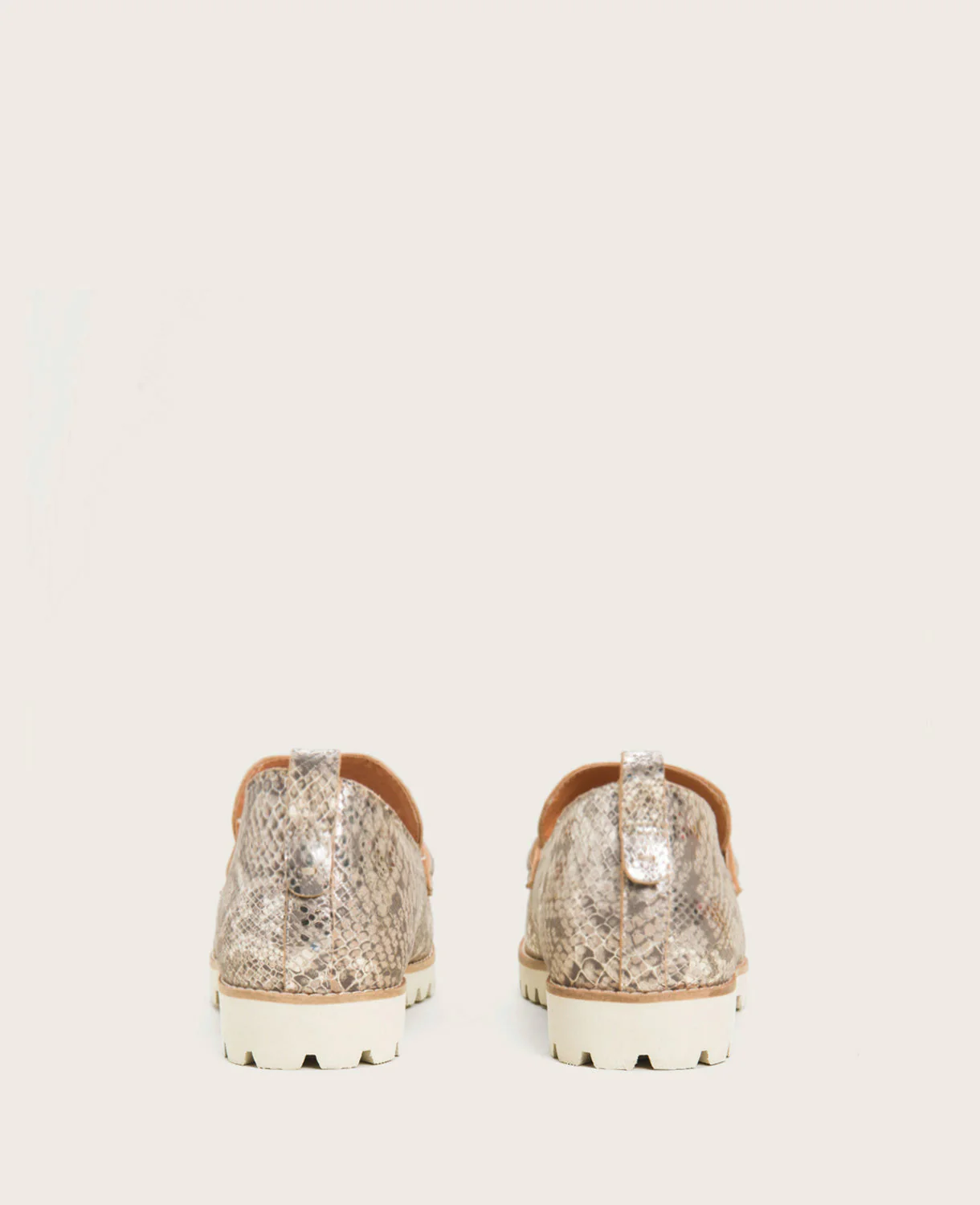 GENTLE SOULS - Eugene Leather Lug Bit Loafer - Image 3