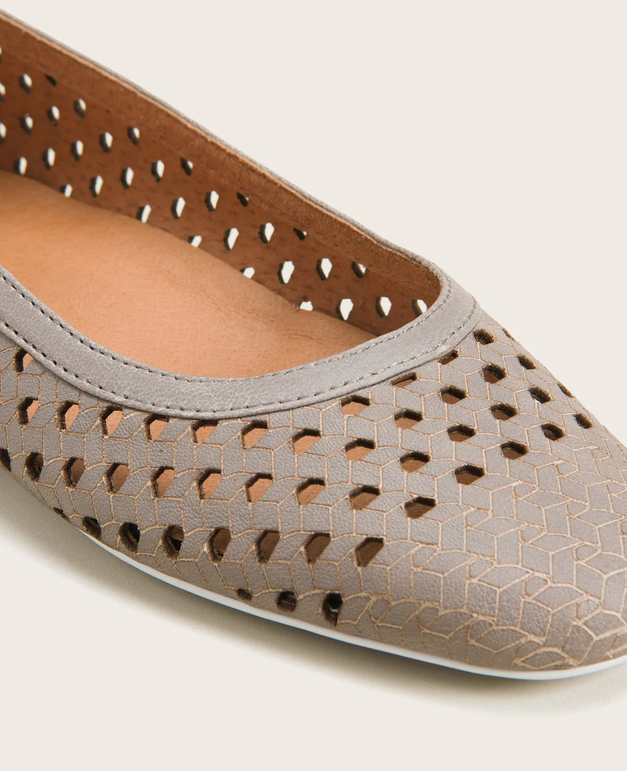GENTLE SOULS - Eugene Travel Packable Woven Ballet Flat - Image 6