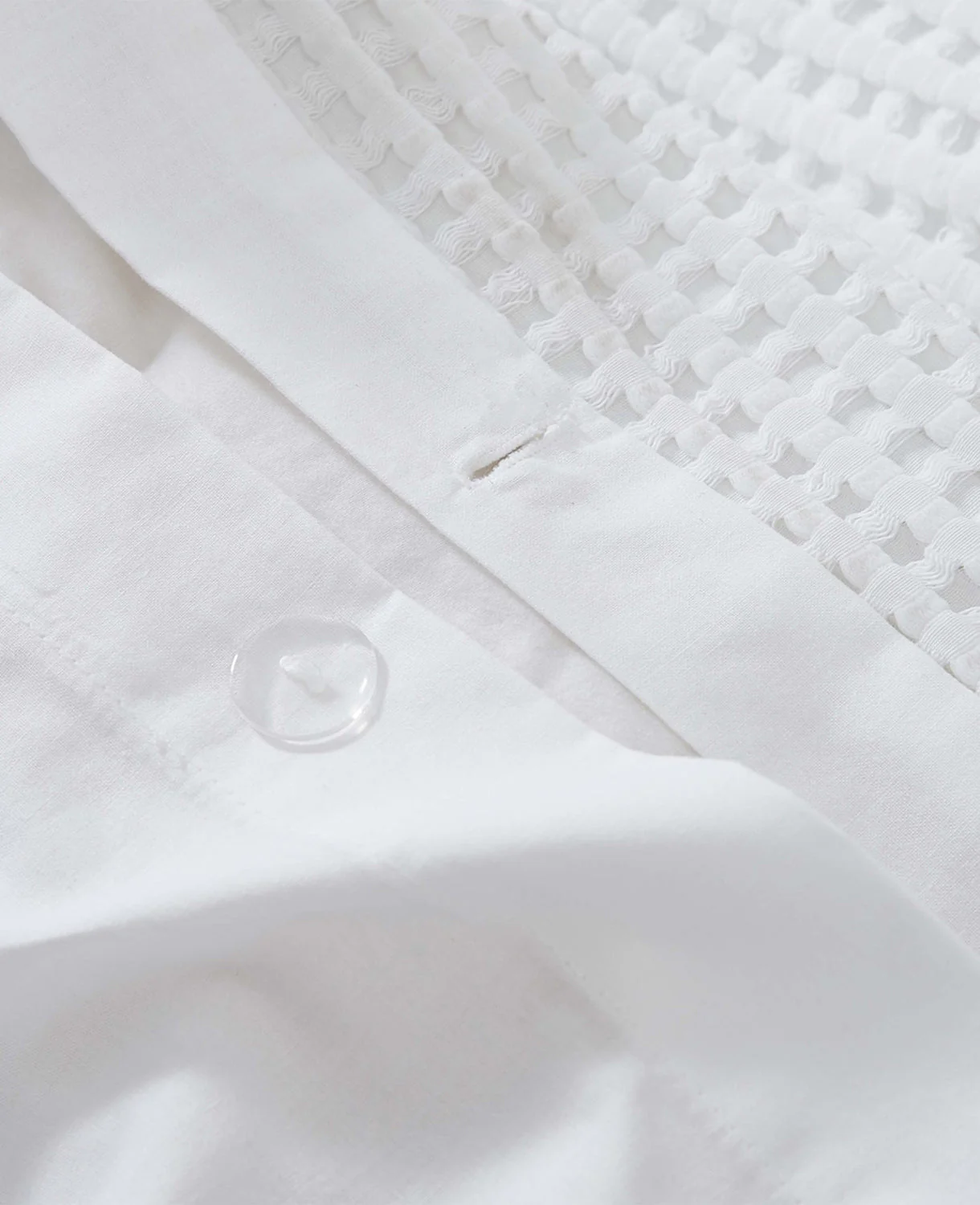 Reversible Solid White Waffle Duvet Cover Set - Image 9